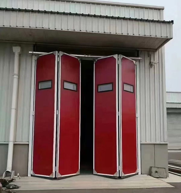 华州工业折叠门在大型装配车间出入口的应用实例